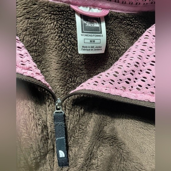 The North Face 1/4 Zip Osito Jacket - Picture 6 of 6